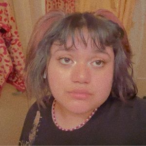 Meet your Posher, isabella